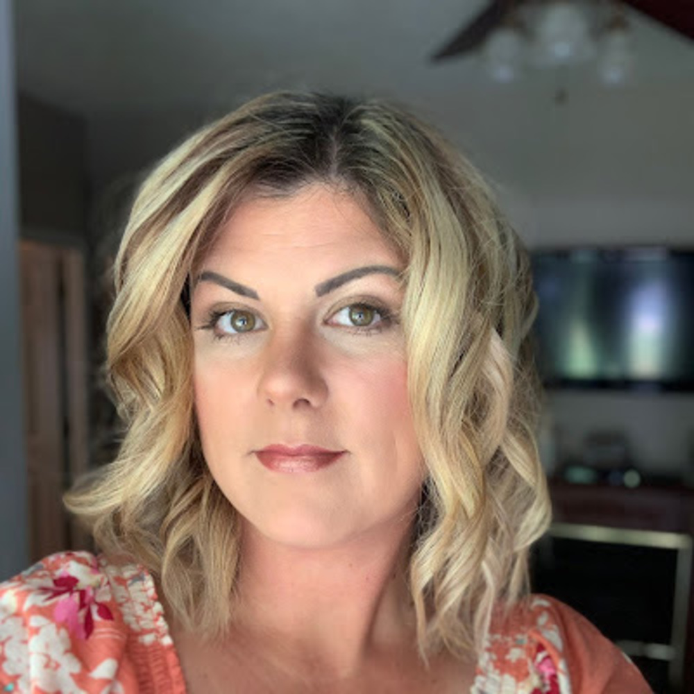 Meet your Posher, April